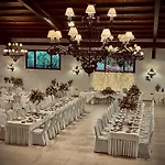 Xarahiz Hotel 4*