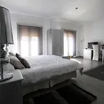 Xarahiz 4*