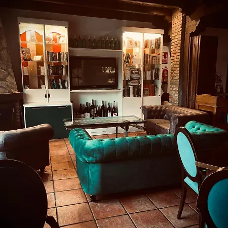 Xarahiz Hotel