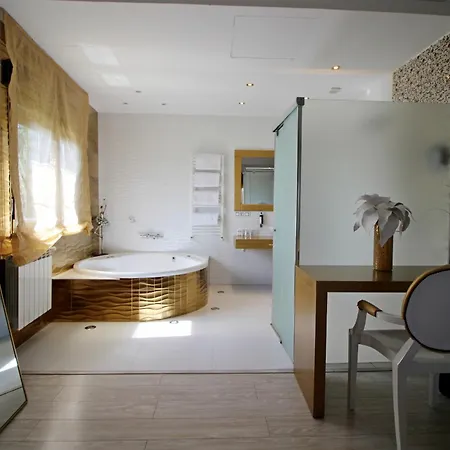 Hotel Xarahiz 4*