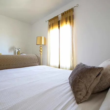 Xarahiz Otel