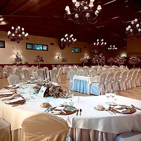 Xarahiz Hotel