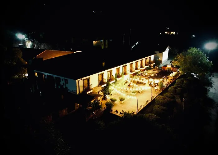 Xarahiz Hotel 4*